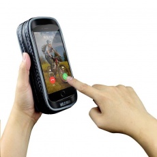 WILD MAN pouzdro pro mobilní telefon na řídítka do 6'' H16, černá WILD MAN pouzdro pro mobilní telefon na řídítka do 6'' H16, černá