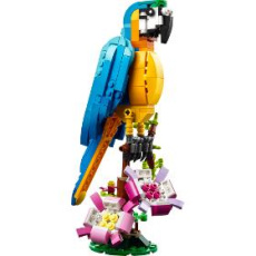LEGO Creator 3v1 Exotický papagáj 31136